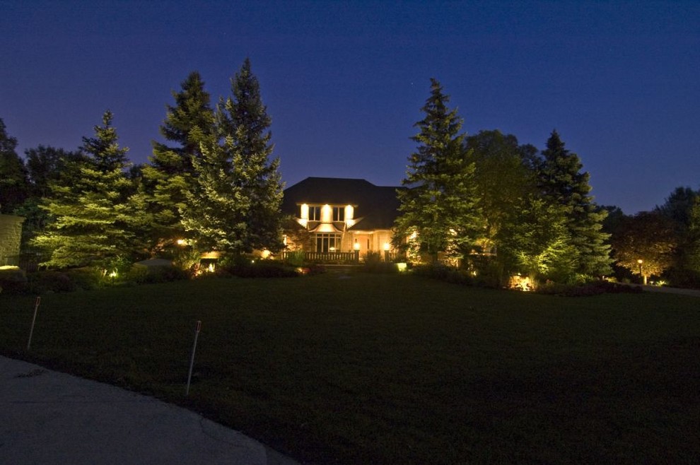 Lemont, IL Pool, Patio, Putting and More (13)