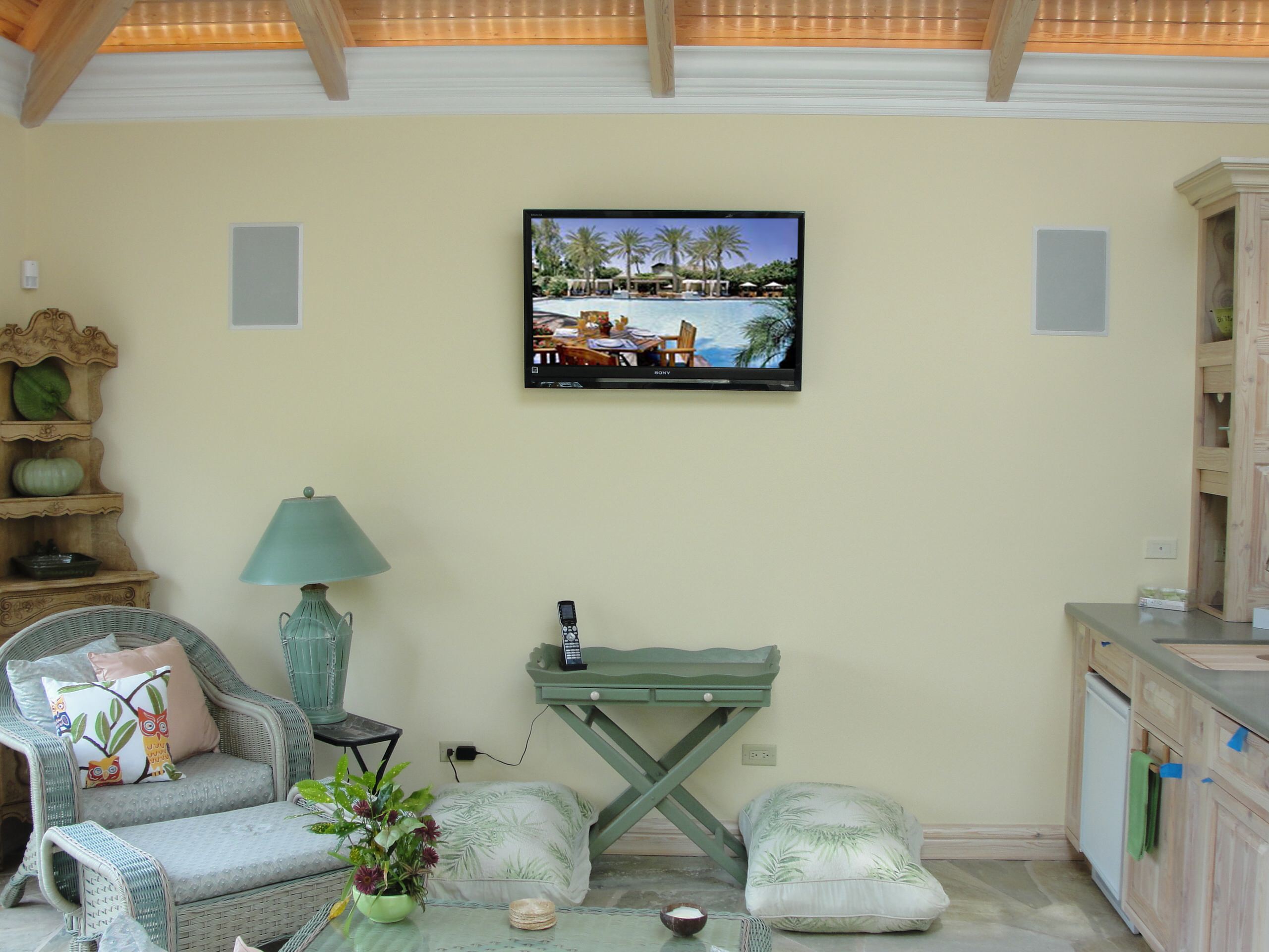Lemont, IL Pool, Patio, Putting and More (19)