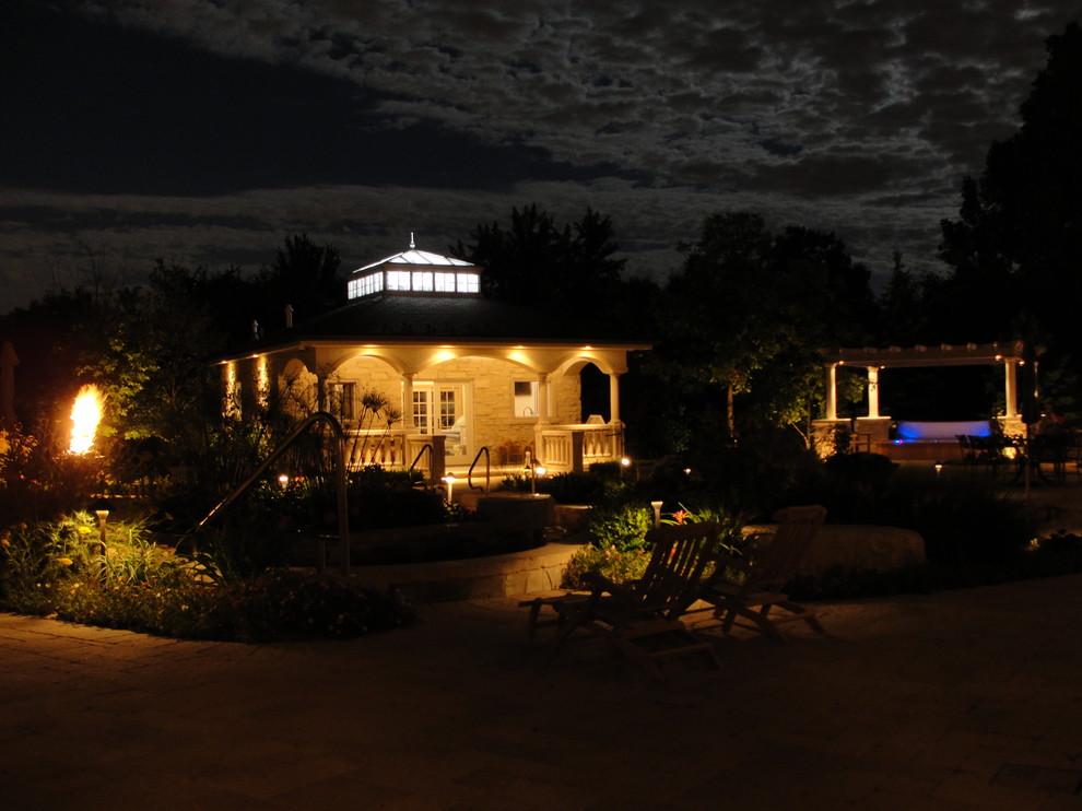 Lemont, IL Pool, Patio, Putting and More (9)