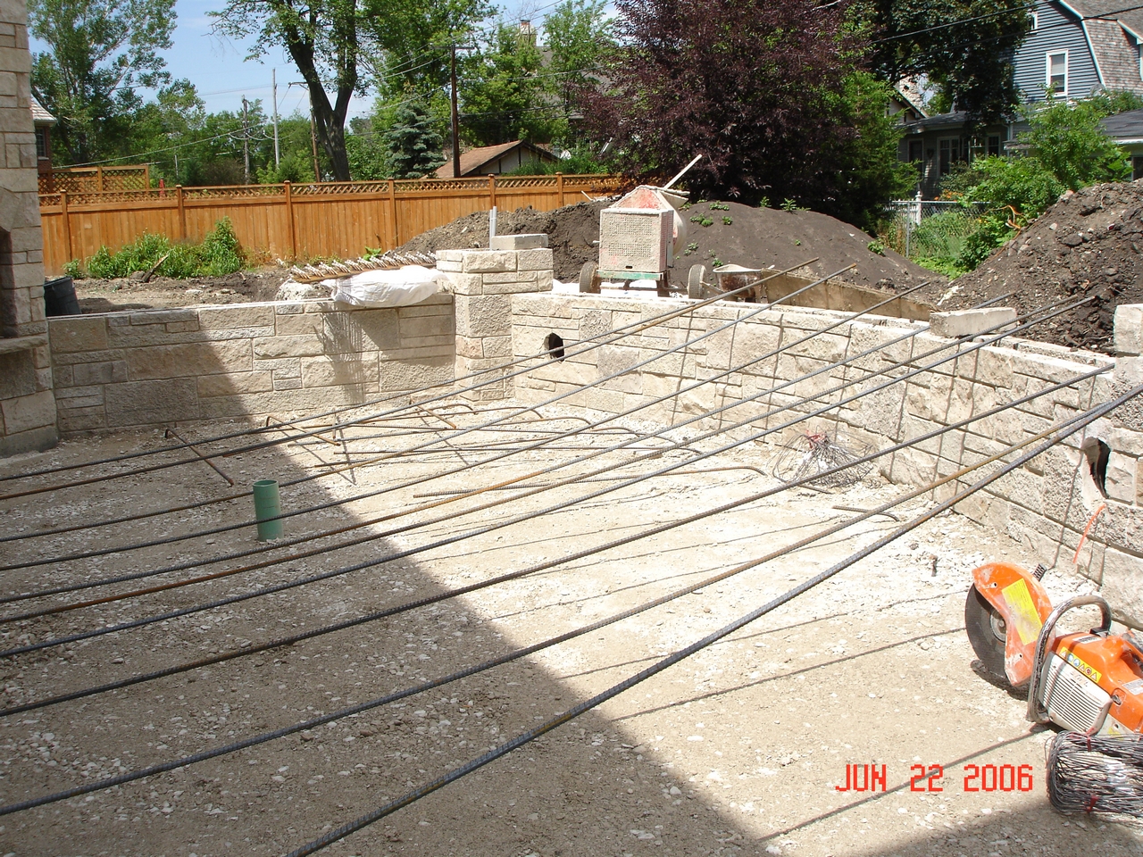 Z zPatio & Driveway (18)