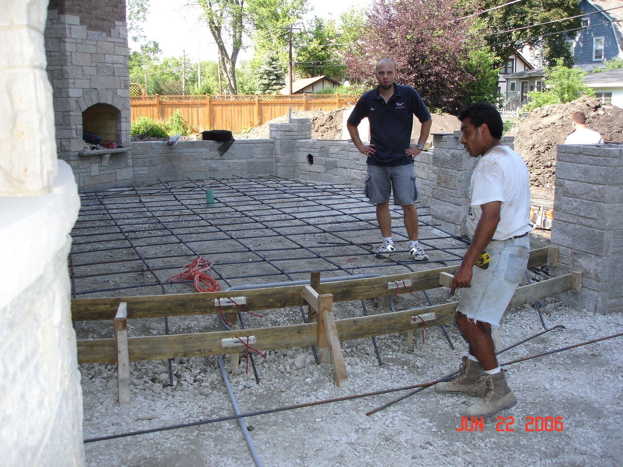 Z zPatio & Driveway (28)