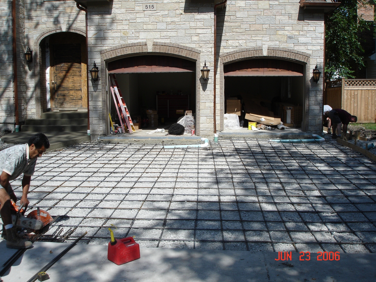 Z zPatio & Driveway (9)